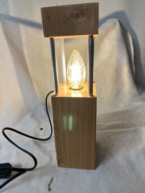 Lampade: Holzlampe Deko Tischlampe LED 230V – Nuovo (secondo la descrizione) da Naters venduto da juveman