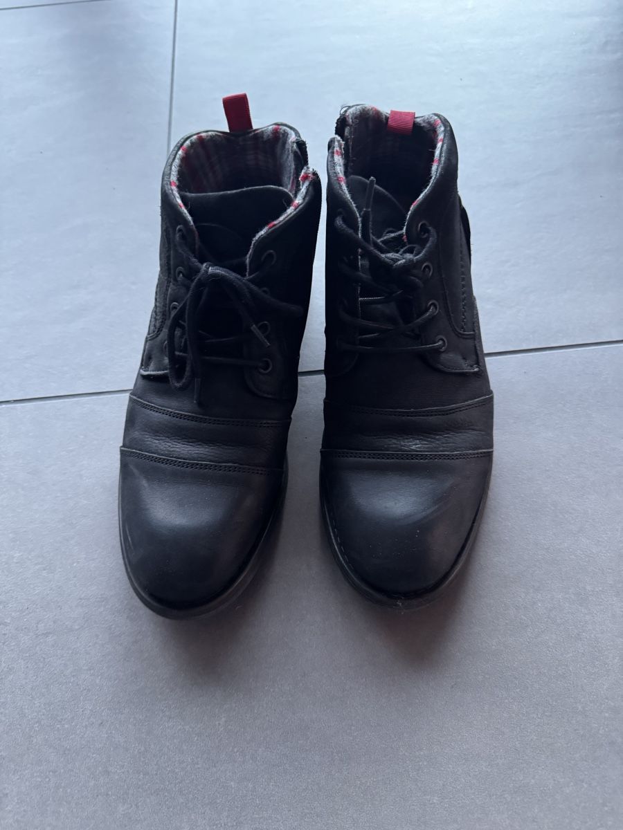 Scarpe da uomo: Chaussures AM – Usato da Vicques venduto da JU_2824