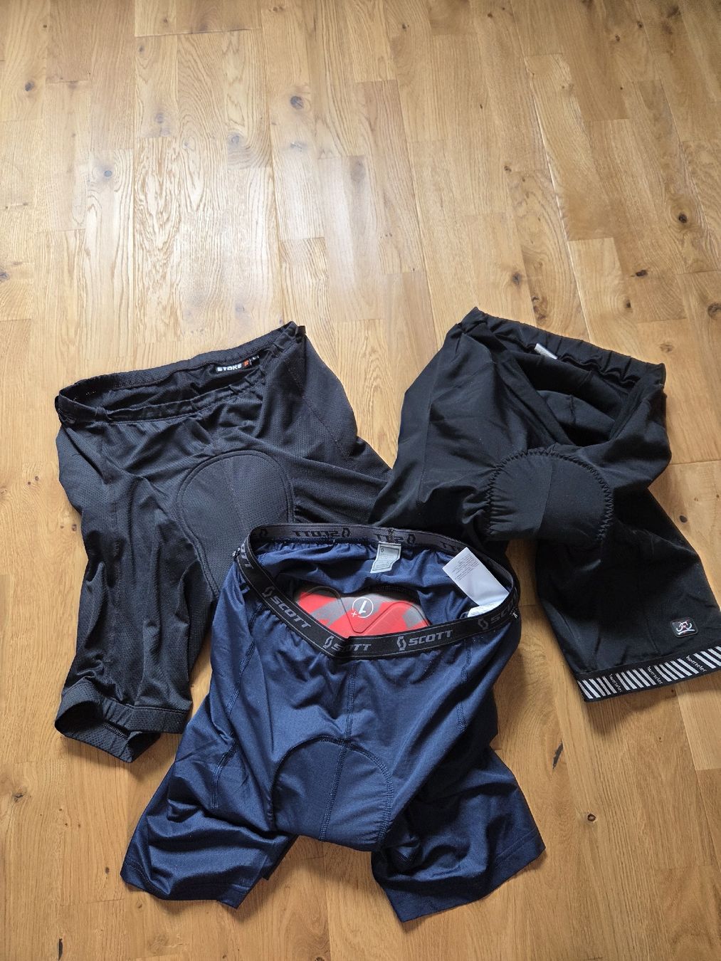 Lotti di vestiti: Velofahrer Sportset – Usato da Kippel venduto da nosei29 6