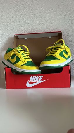 Nike Dunk Low Brazil neuves, pointure 40.5 - parfait!
