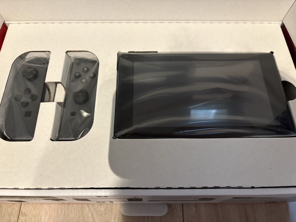 Nintendo Consoles: NINTENDO switch Bundle NEU – Neuf avec emballage d'origine à Herzogenbuchsee par warrior77 4