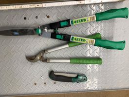 Konvolut Heckenschere neu, Astschere sowieAstsäge Klappsäge