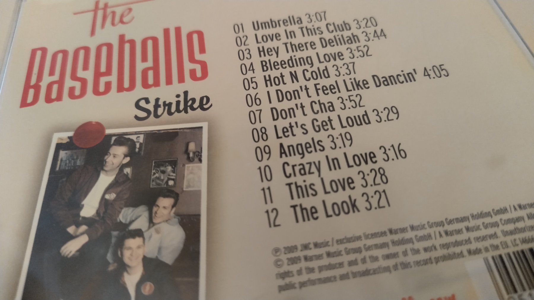 CDs: CD / The Baseballs - Strike / Mit Booklet ab Fr. 4.- – Gebraucht aus Bellach von JingleJerry 2