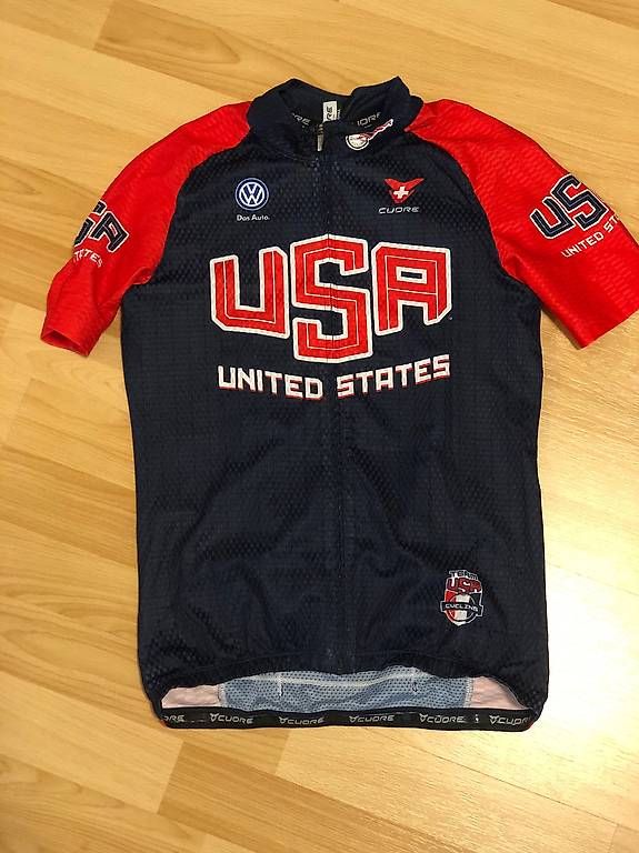 Maillots de corps & Pantalons: Veloshirt Grösse S – D'occasion à Wädenswil par sereina.v