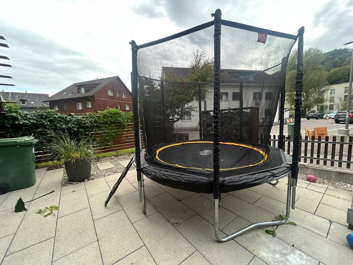 Trampolini: Trampolin Berg – Usato da Winterthur venduto da Debatte 7