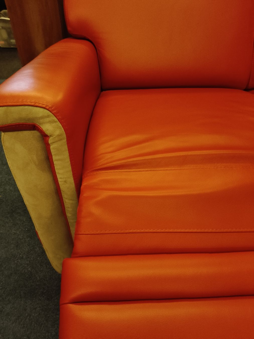 Sofas: Ledersofa Chateau – Gebraucht aus Zwingen von inf_2blh 4