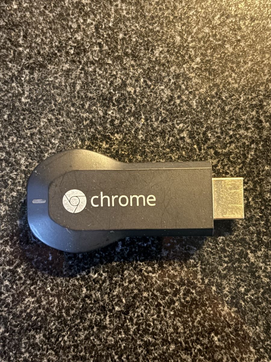 Google Lettore multimediale & Streamer: Chromecast inkl. Verlängerung/Adapter – Usato da Niederuzwil venduto da Ulf233