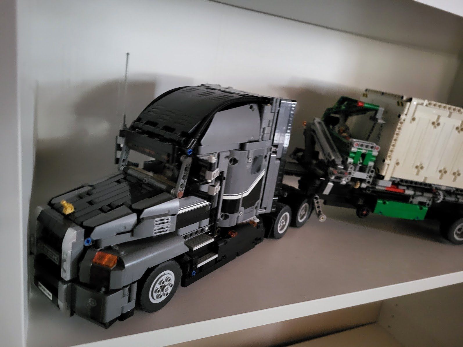 Lego Kit di costruzioni: LEGO Technic Mack Anthem Truck 42078 – Usato da Selkingen venduto da Eishase 1