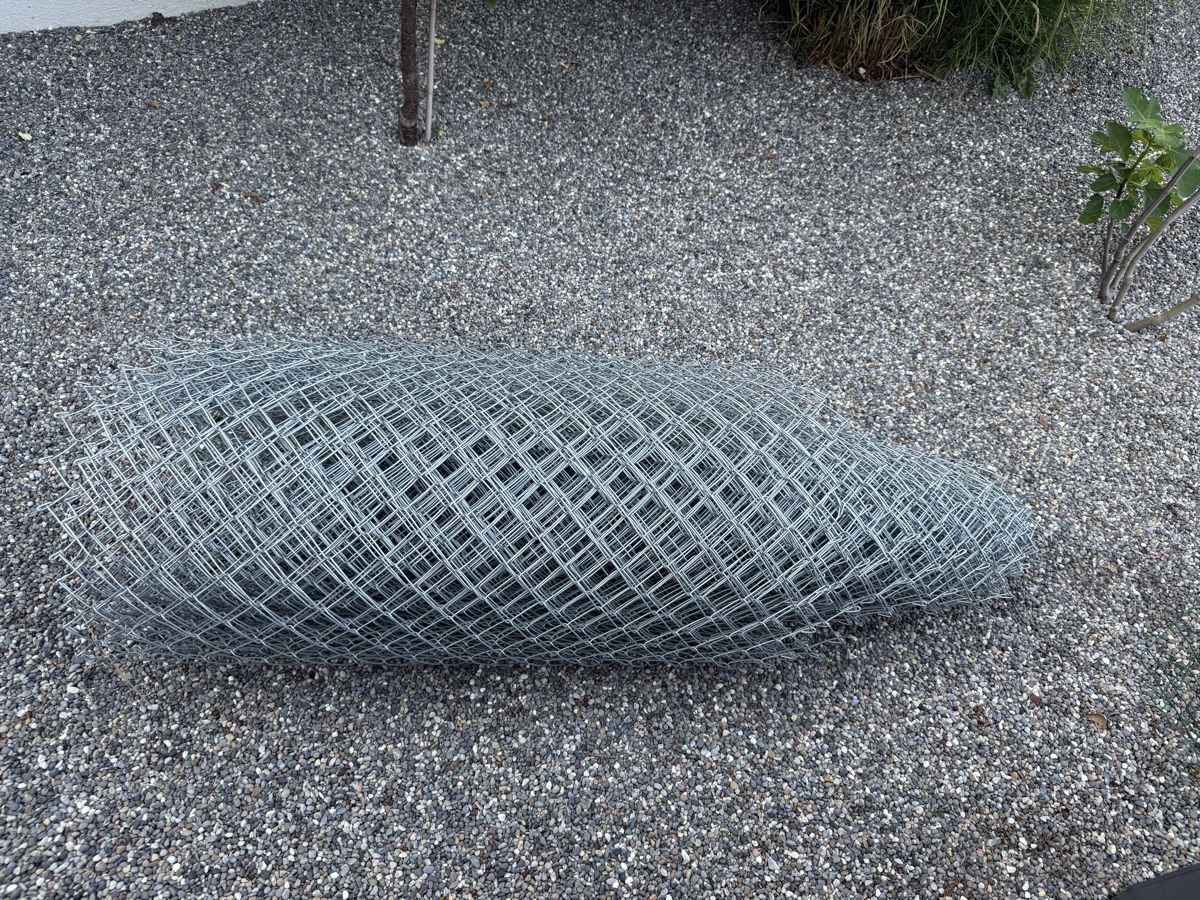 Recinzioni: Maschendrahtzaun gesamt Länge 23,4 m – Usato da Dübendorf venduto da KrisRoss 3
