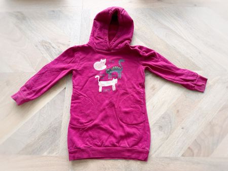 Warmes Mädchen Sweatkleid Gr. 128, neuwertig!