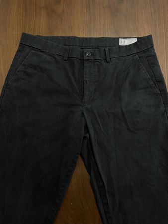 Schwarze Herren Stoffhose GAP Gr. 34/32 Slim Fit