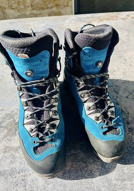 Scarpe da uomo: Chaussures de montagne  – Usato da Neuchatel venduto da scp_5t5n