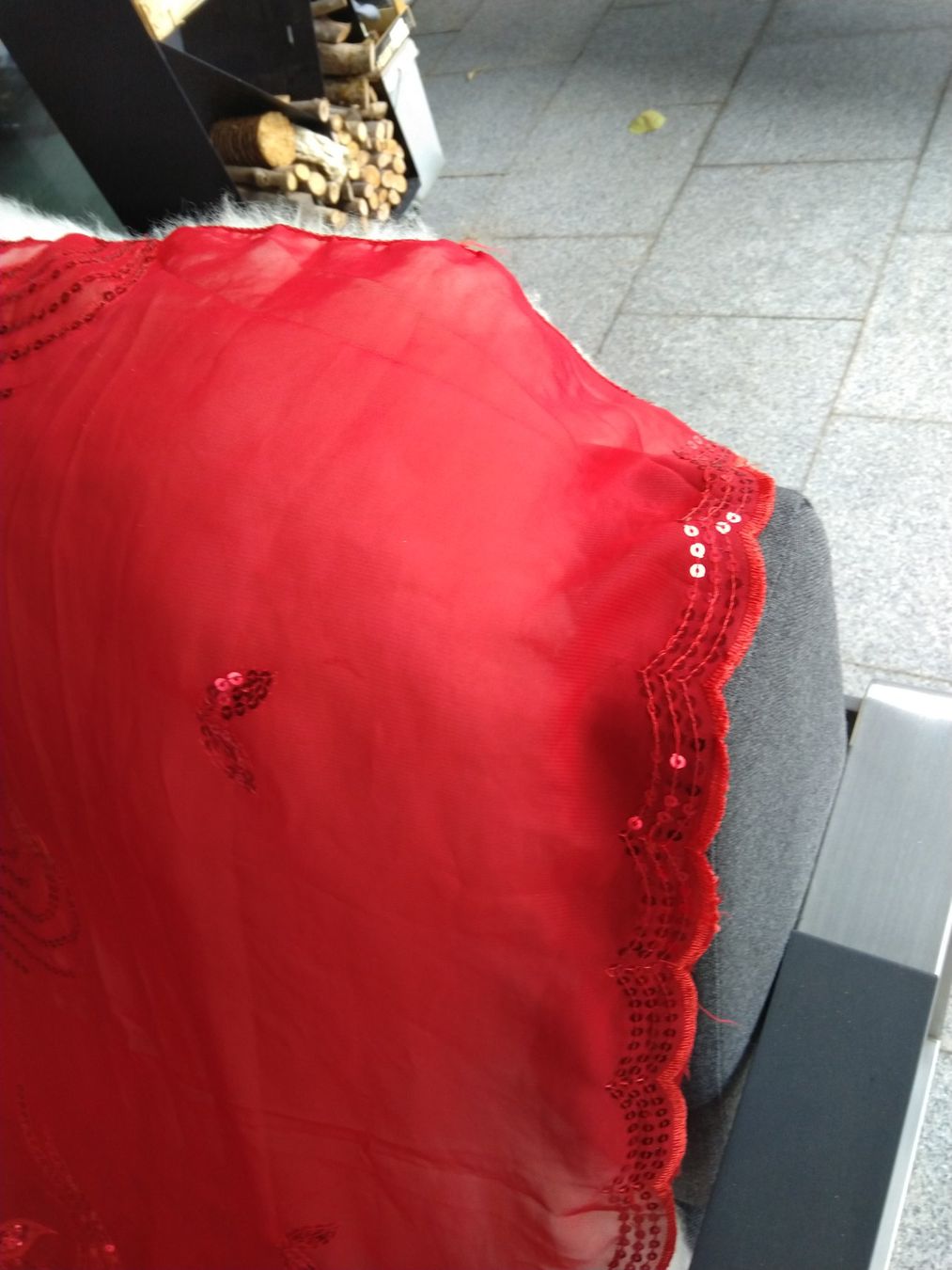 Foulard & Sciarpe: Polyester-Schal rot, ca. 80 x 160cm – Usato da Rieden AG venduto da Galina11 2