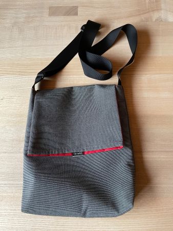 Tasche rot grau swiss made Schultertasche Umhängetasche