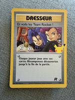 Carte Pokémon et voilà la team rocket de la série célébratio