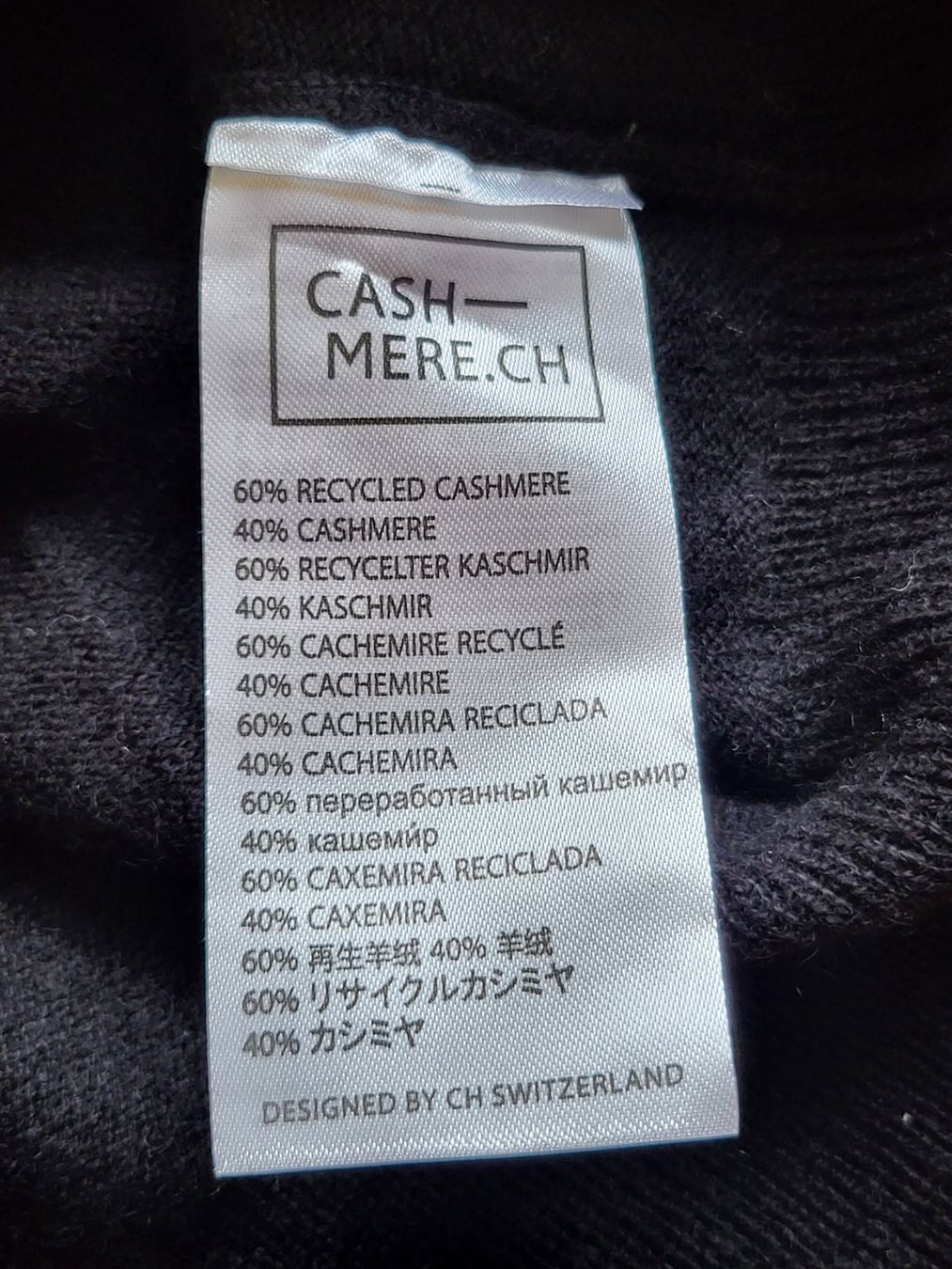 Pulls & Sweat-shirts: Herren Kaschmirpullover V-Neck Schwarz Grösse XL NEU – Neuf (Voir description) à Uzwil par mad_r6mv 1