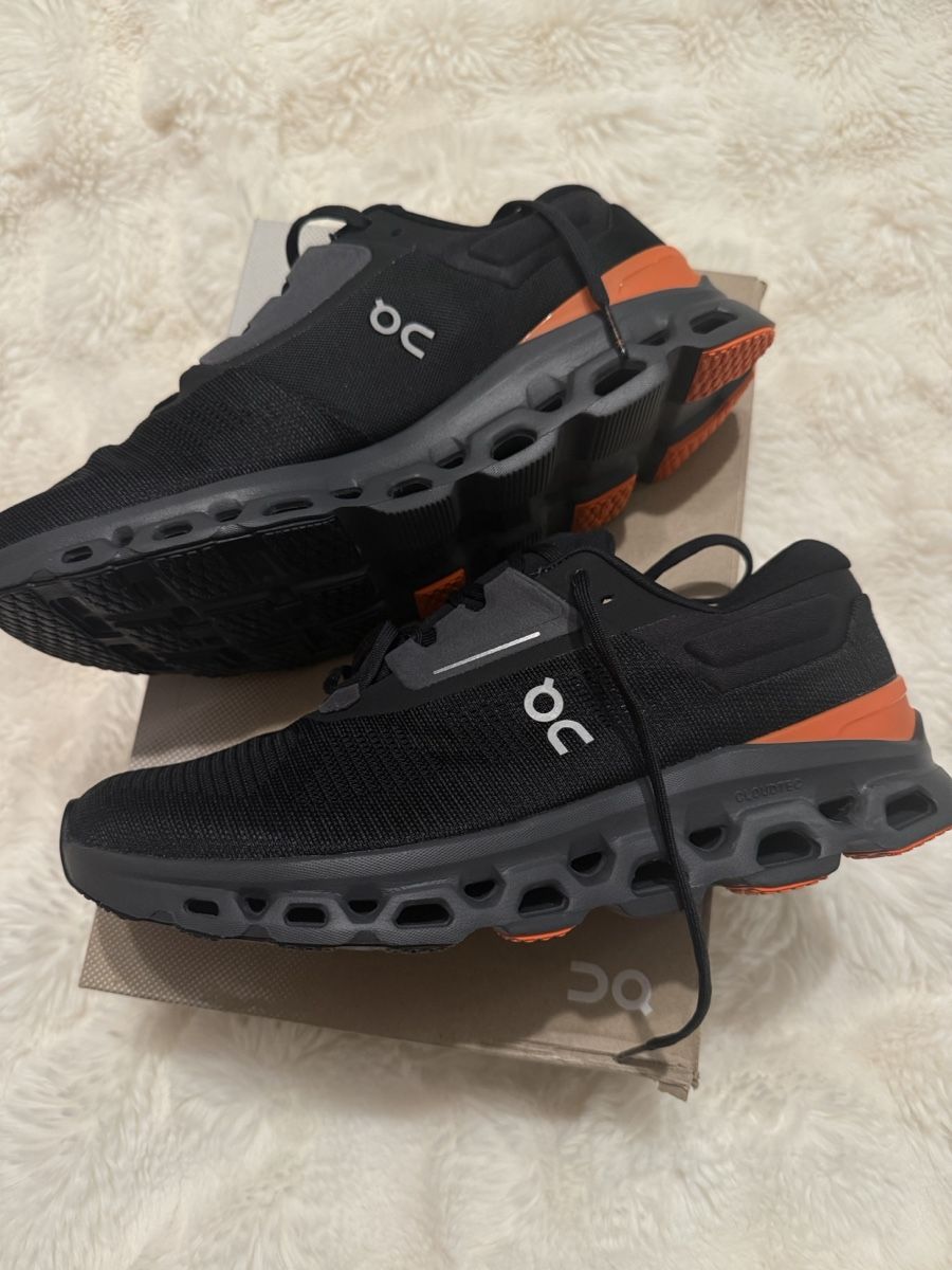 On Scarpe da uomo: Chaussures de running On Cloud noires et orange, taille 44.5 – Nuovo e nell'imballaggio originale da Monthey venduto da Joseph-29