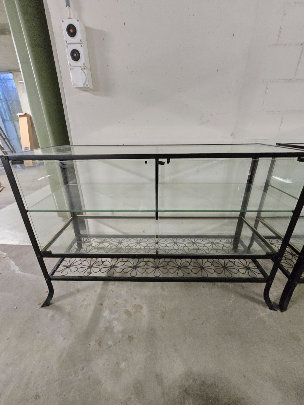 Vetrine: 3 Vitrinen, Komoden aus Glas – Usato da Wermatswil venduto da Calibratuning 5