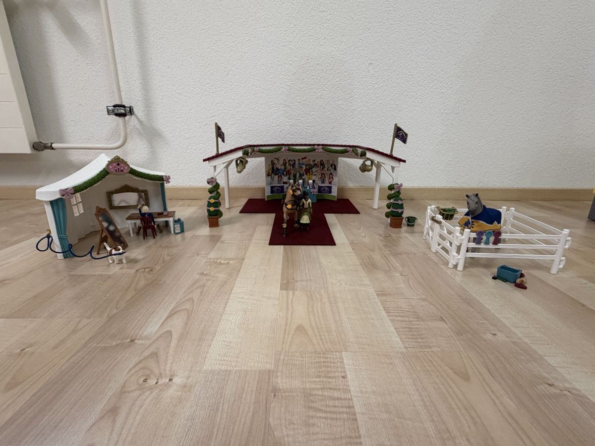 Schleich Jouets: Schleich Grosse Pferdeshow – D'occasion à Kilchberg ZH par ideferrari 1