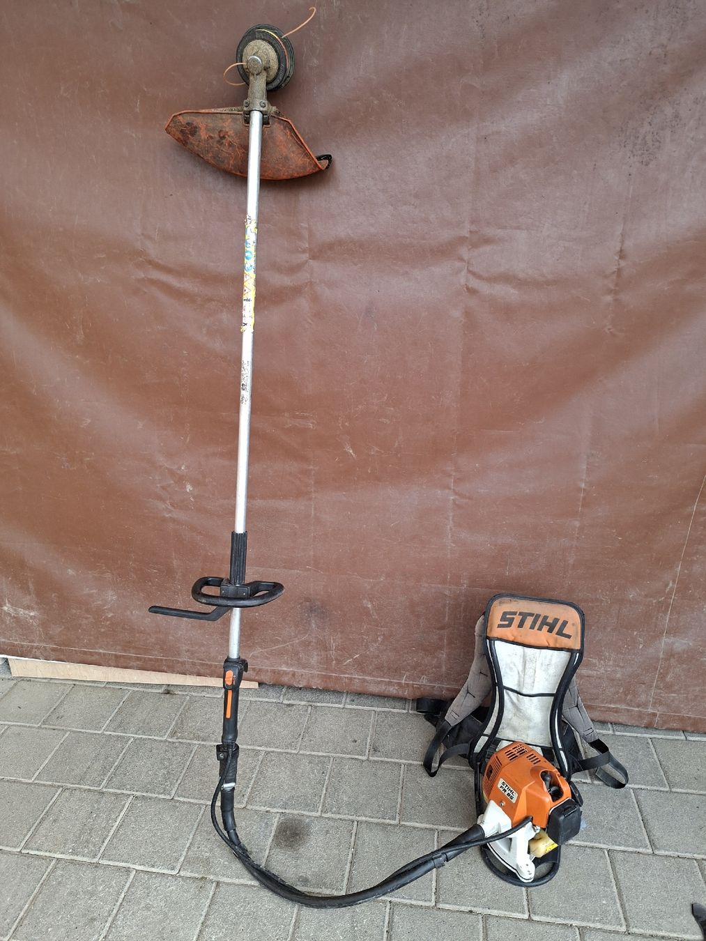 Stihl Tutti gli attrezzi: STIHL FR 85 Freischneider Motorsense  – Usato da Niederuzwil venduto da Dakitiki 2