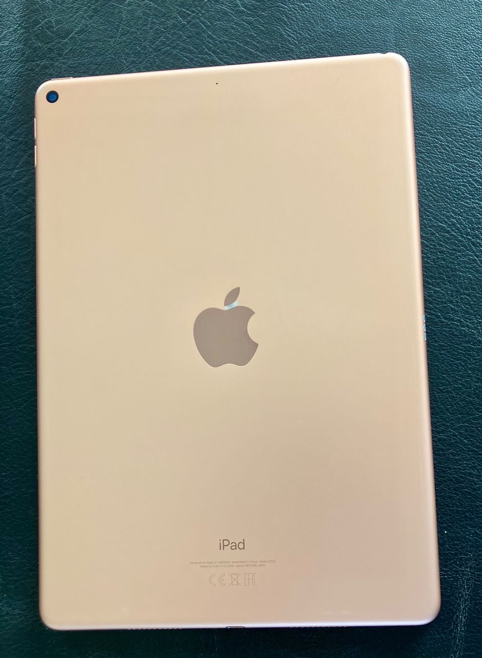Apple Tablet PC: iPad Air 3. Gen. Wi-Fi, 64GB – Gebraucht aus Schaffhausen von Tempera 2