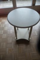 Kl. runder Holztisch, ws