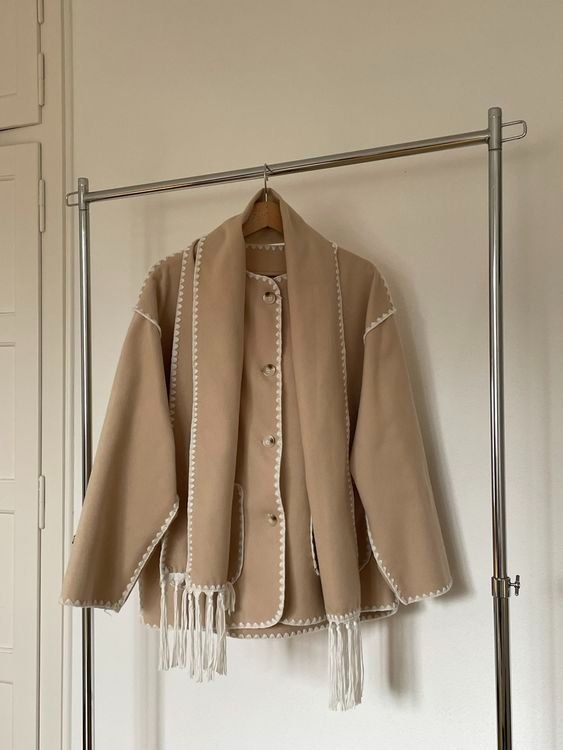 Giacche: Beige Fransenjacke S – Usato da Bern venduto da Alea6892