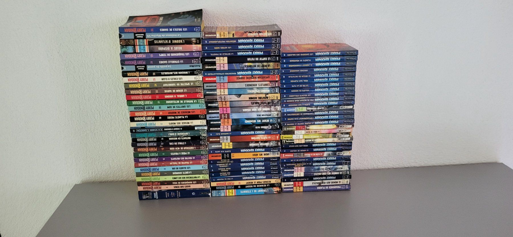 Libri: Série Perry Rhodan – Usato da Péry venduto da nataweb