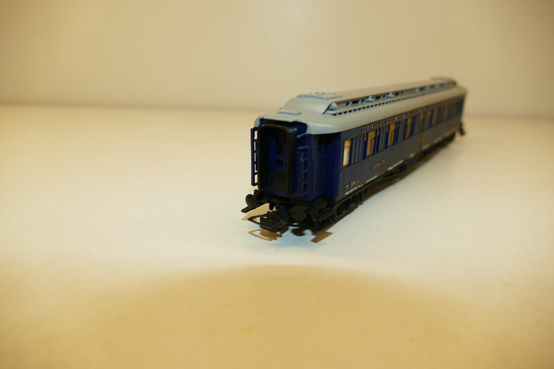 Liliput Modelleisenbahnen: Liliput H0: CIWL Sleeping-Car #1660A – Neu (gemäss Beschreibung) aus Niederhasli von  2