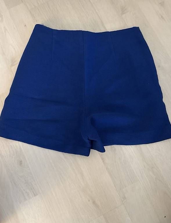 Zara Hosen: Zara Basic Shorts, blau, XS – Gebraucht aus Brüttisellen von Ariana-24 1