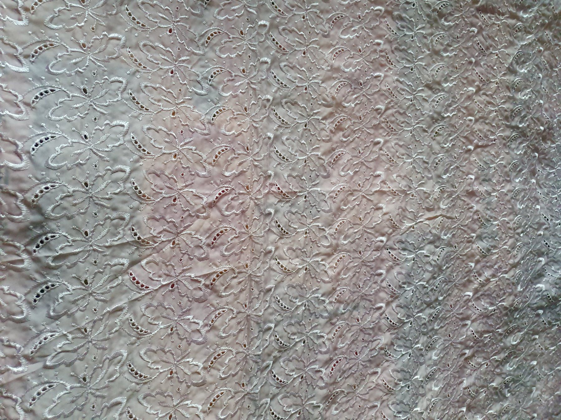 Coperte: rosaroter Bettüberwurf – Nuovo (secondo la descrizione) da Jona venduto da Mafari 2