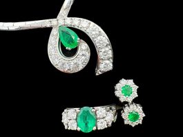 Set Ring/Ohrstecker/Kette 18k Smaragde und Brillanten *S2358