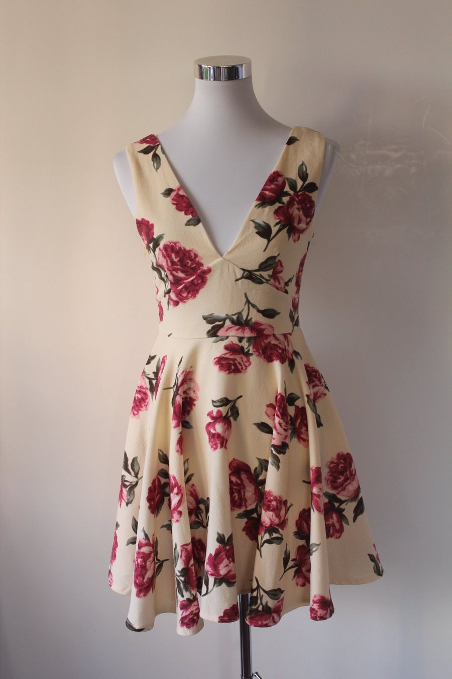 Boohoo Vestiti: Boohoo Kleid Gr.S – Usato da Zürich venduto da JOD213