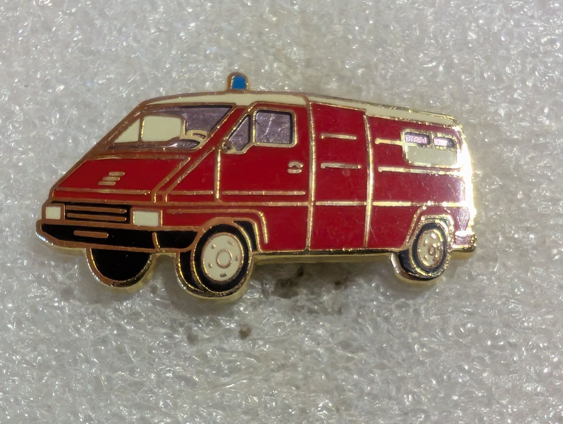 Placchette & Badge: Ansteckpin 97: Feuerwehrauto – Usato da Oppligen venduto da Pin-Fall-Shop