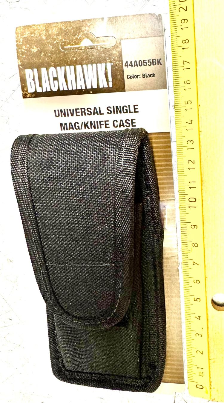Tiro a segno: Blackhawk Universal Single Mag/Knife Case, Neu – Nuovo e nell'imballaggio originale da wallisellen venduto da Simbadog 1