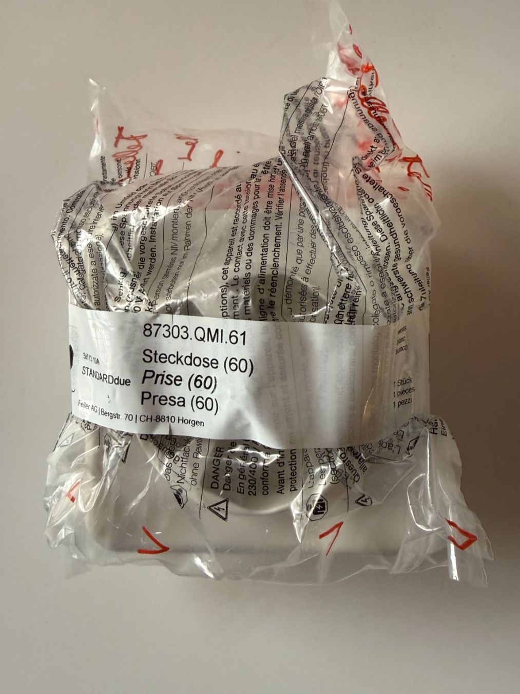 Feller Spine: Feller Standard Due UP Steckdose 3xT13 – Nuovo e nell'imballaggio originale da Ried-Brig venduto da Andrew99887766 1