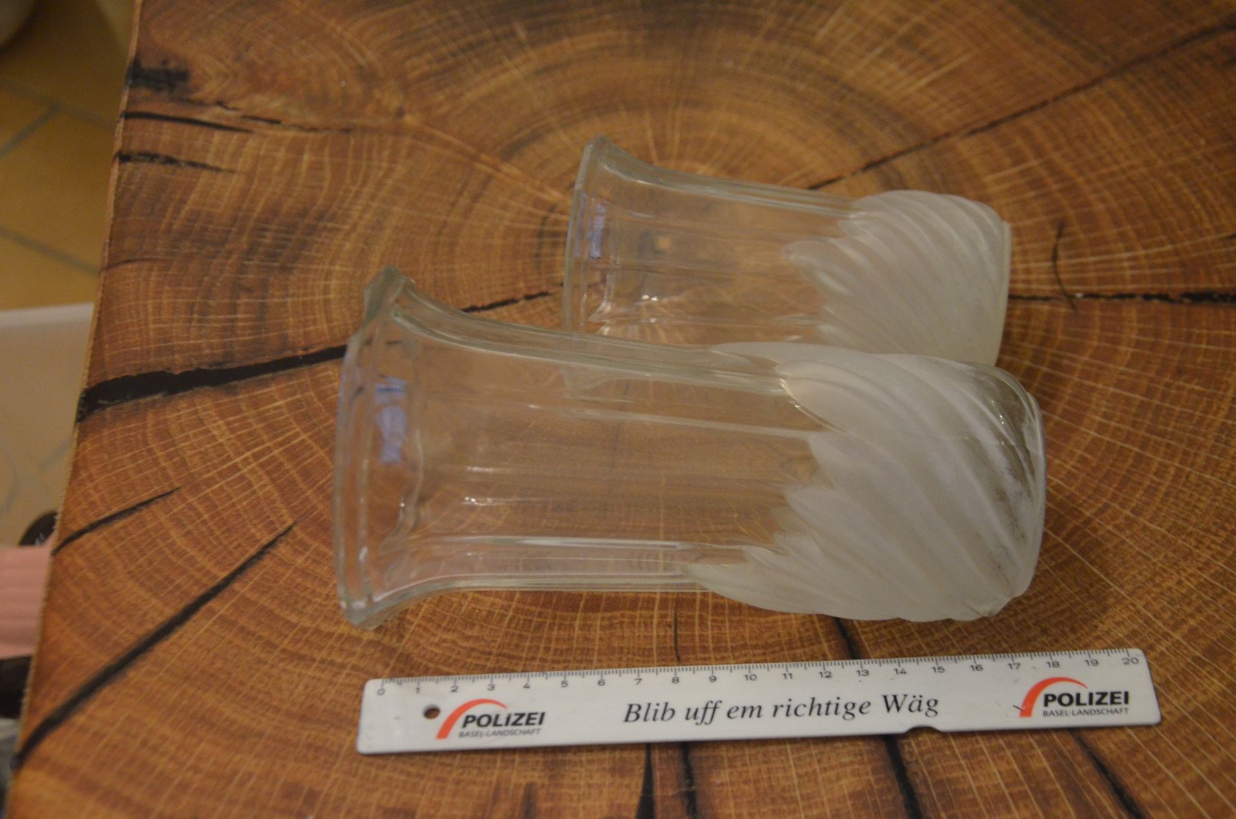 Vasi & Recipienti: 2 BLUMEN VASE – Usato da Chiasso venduto da Dolly015 1
