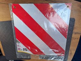 NEU! Warntafel Warntafeln Anhänger rot/weiss reflektierend