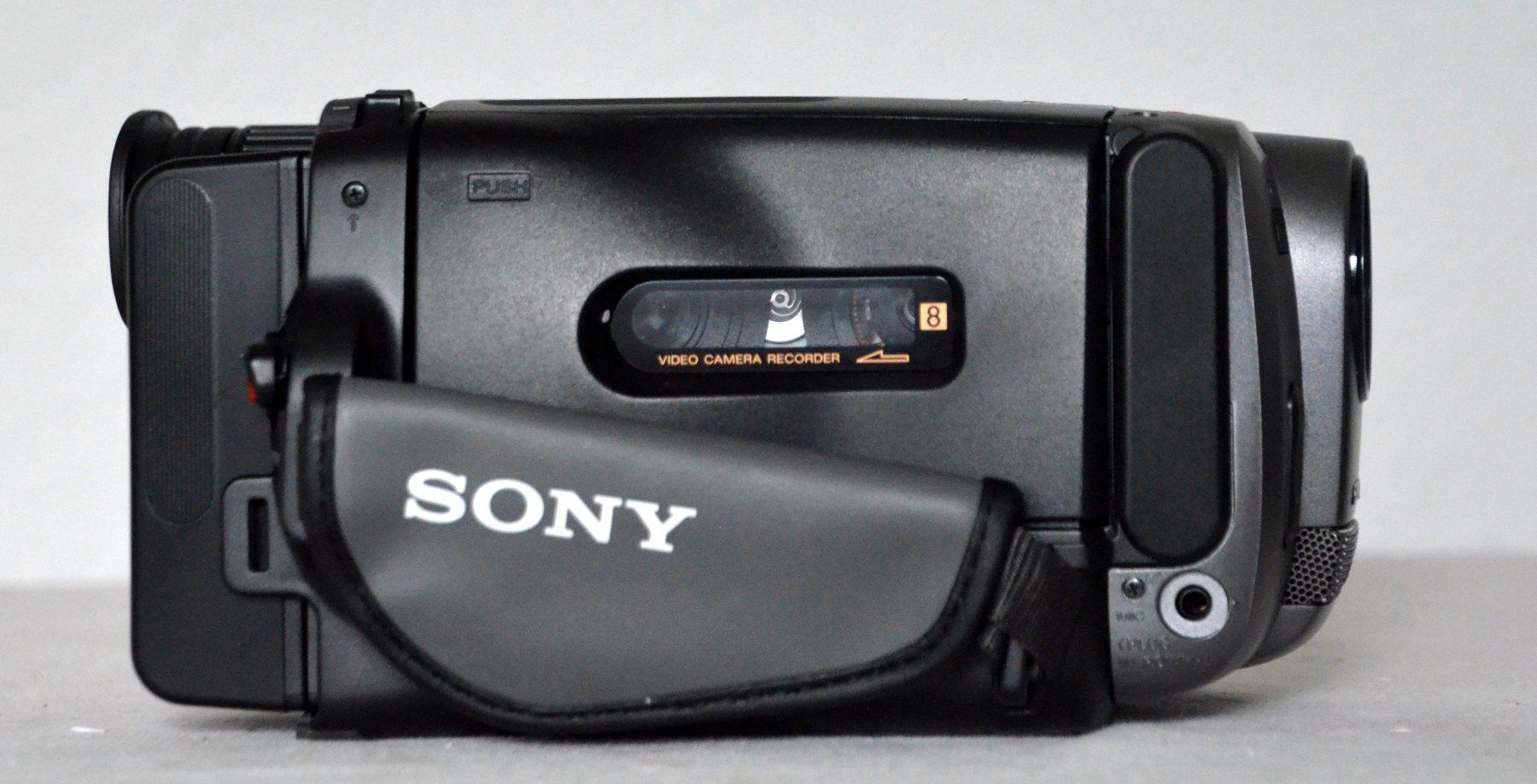 Sony Videocamere: Camcorder / caméscope Sony CCD-TRV10E Video8 – Usato da Collonges venduto da arashee 6