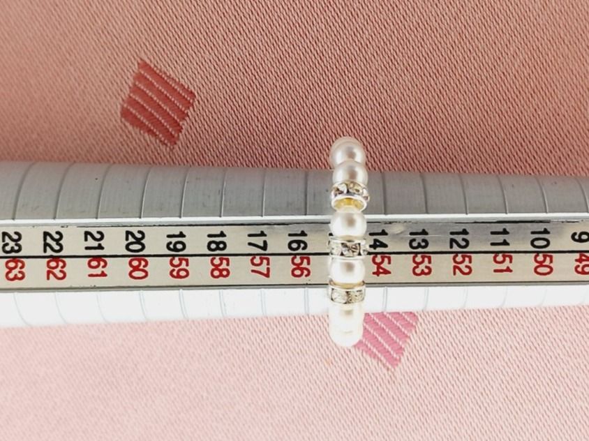 Swarovski Anelli: Swarovski Elastic-Band Fingerring Grösse 55 – Nuovo e nell'imballaggio originale da Winistorf venduto da acreativ2 3