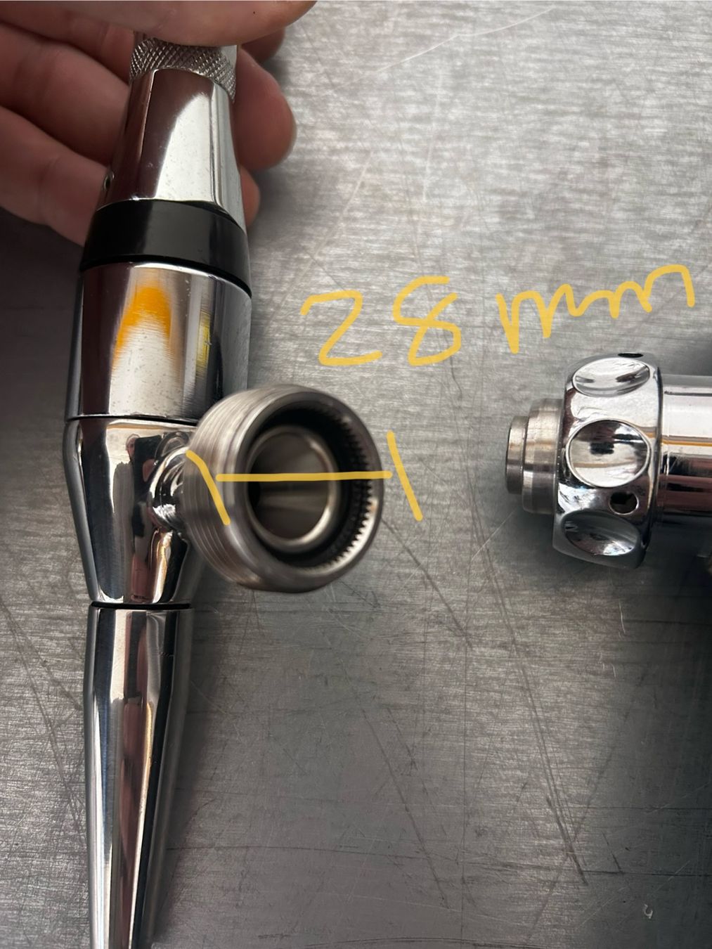 Macchine per caffè & Macchine per espresso: Zapfsäule Single Tap schwarz – Usato da Kemptthal venduto da Barrel_19 6