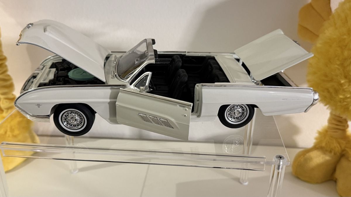 Ford Modellini d'auto: Ford Thunderbird 1963 Cabriolet, 1:18 – Usato da Basel venduto da Zomeg
