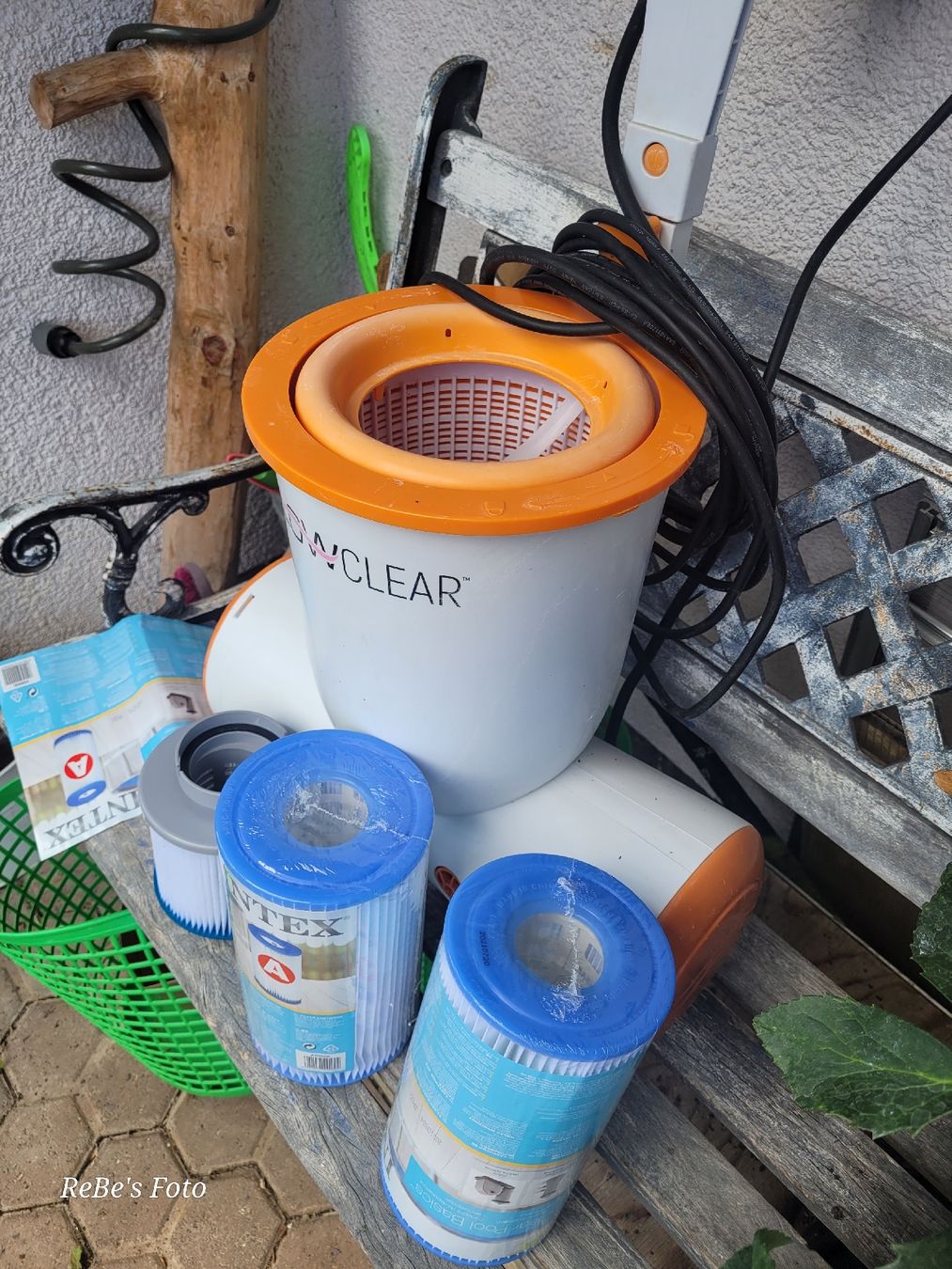 Accessori per Piscine: Flowclear Poolfilterpumpe% Einhängeskimmer mit Zubehör – Usato da Hölstein venduto da Volleyfreaks