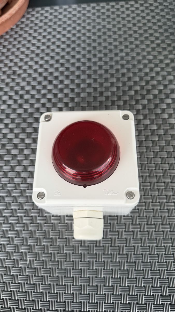 Feller Stecker: FELLER NAP Blitzleuchte / Leuchte 230V  – Gebraucht aus Wolfwil von Poulet60 1