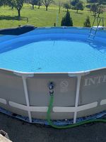 Piscine Intex avec PAC et filtre à sable
