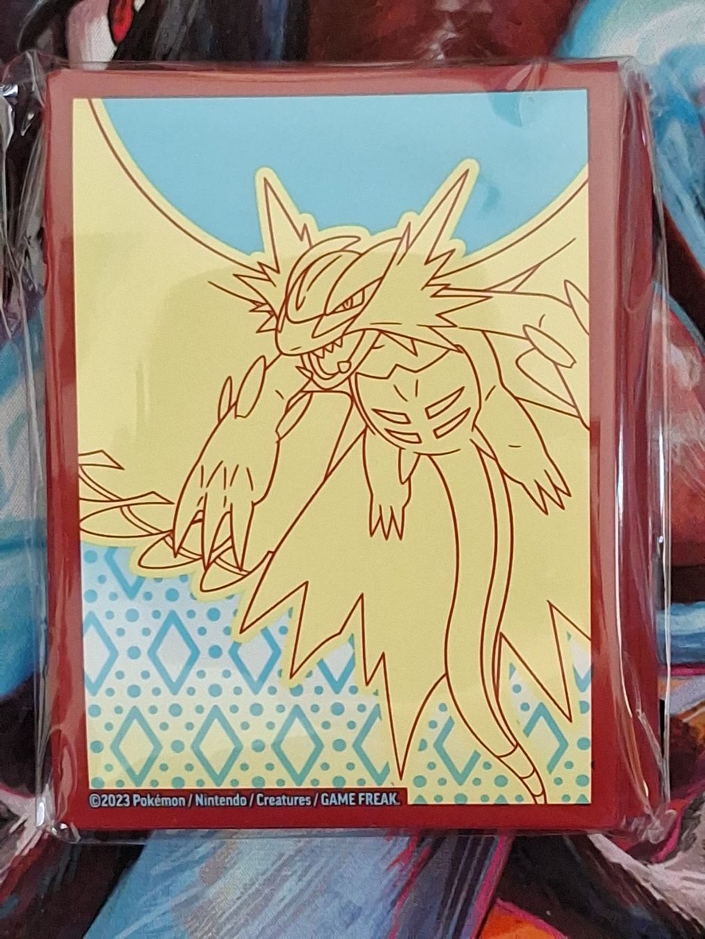Pokémon Carte collezionabili: Roaring Moon Sleeves 65 Sleeves Kartenhüllen – Nuovo e nell'imballaggio originale da Altstätten SG venduto da GGsGameshop