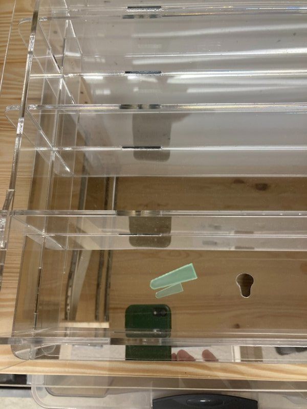 Modelleisenbahnen: H0 oder N Sehr schöne Vitrine Plexiglas und Spiegel 70 x 48 – Gebraucht aus Büsserach von ModellbahnDepot 2