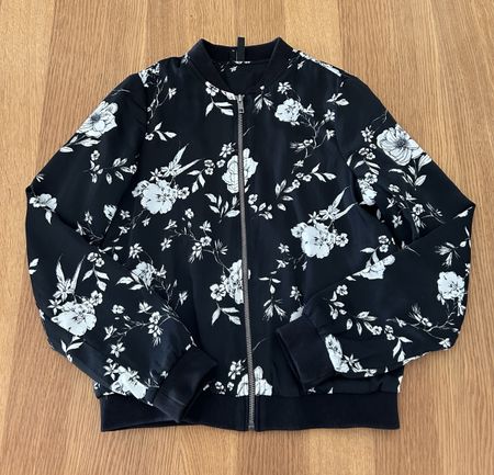 Vero Moda Bomber Jacke Gr. XS Schwarz mit Blumen