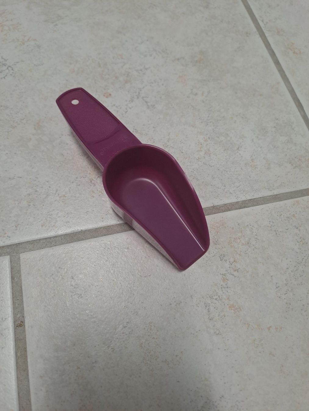 Tupperware Löffel: Mehlschaufel Tupperware – Neu (gemäss Beschreibung) aus Wohlenschwil von lin_vx8g