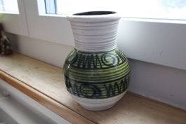Vase Austria Österreichisch Grün Weiss Vintage